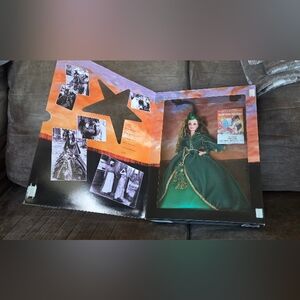 Hollywood Legends CollectionBarbie as Scarlett O'Hara